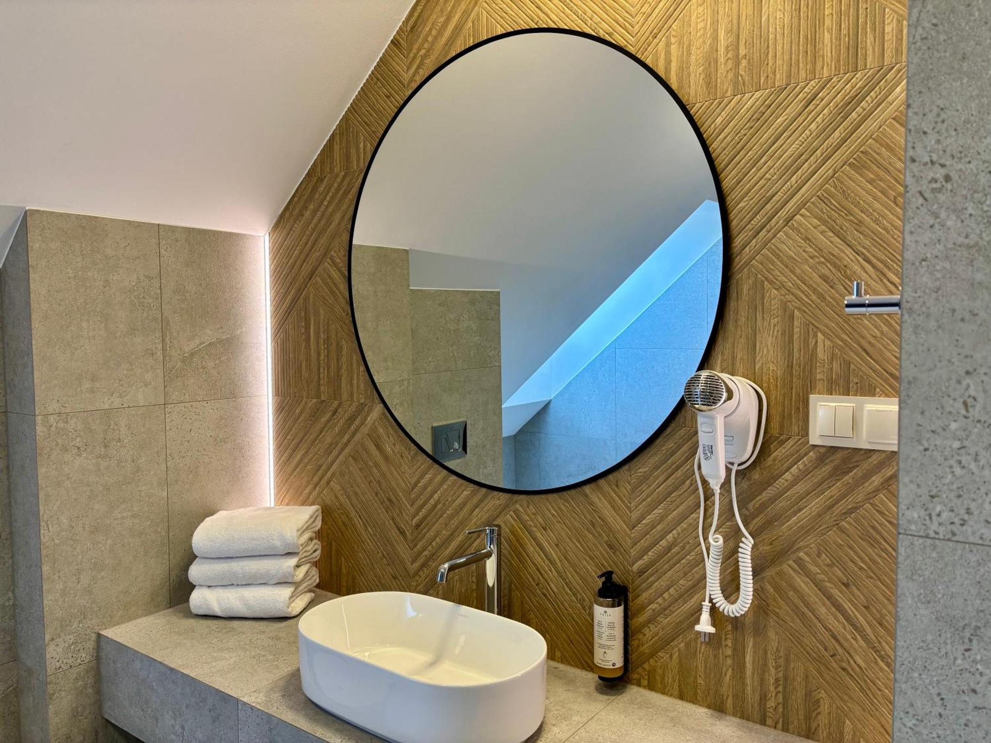 Hotel Fero Express Pokoje Klimatyzowane Ac — Zdjęcia 2
